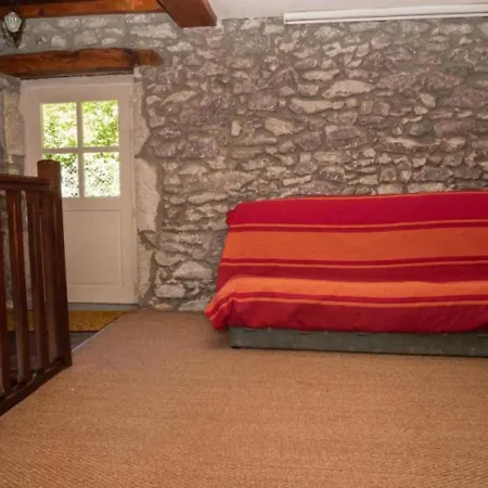 Сasa de vacaciones House Roussel